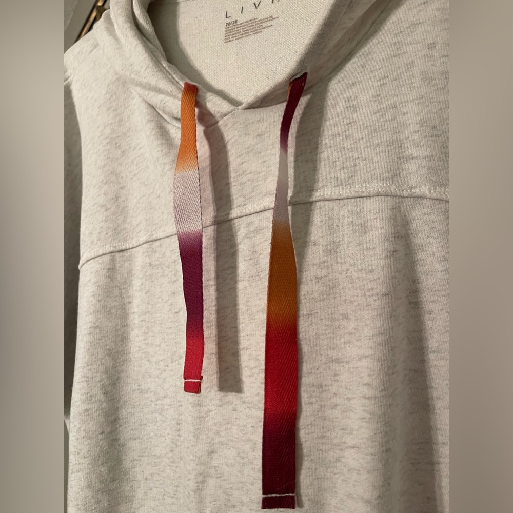 26/28 Lane Bryant LIVI short sleeved hoodie